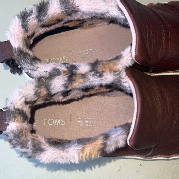 ⭐️ Tom’s Paxton Leather Slip on Sneakers - Picture 3 of 10